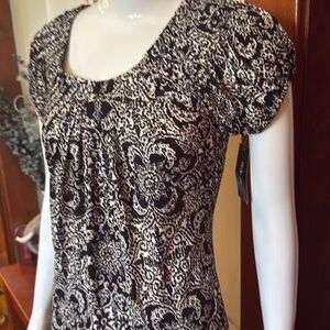 NWT Style&Co size small Black and cream Women's Top